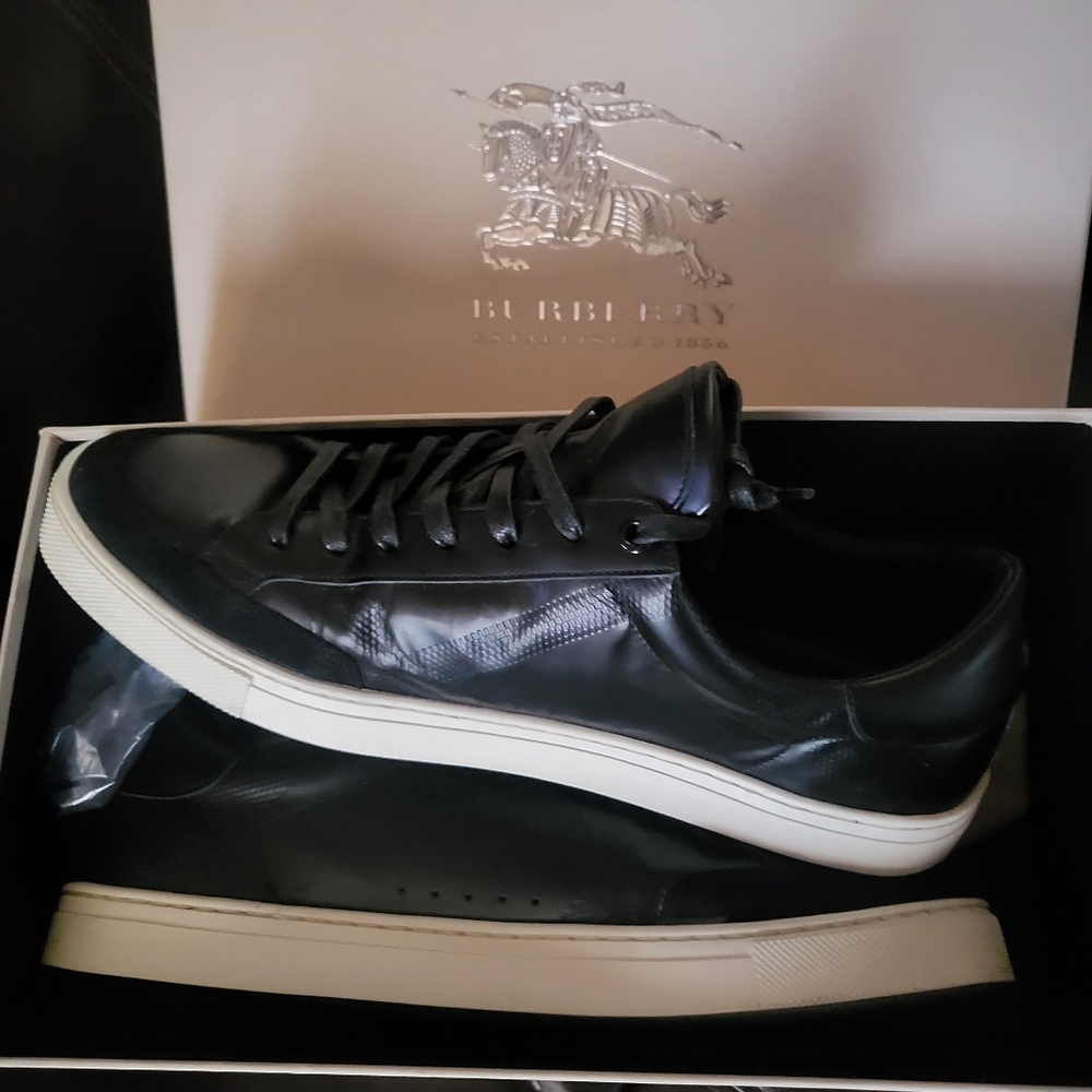 Burberry shoes